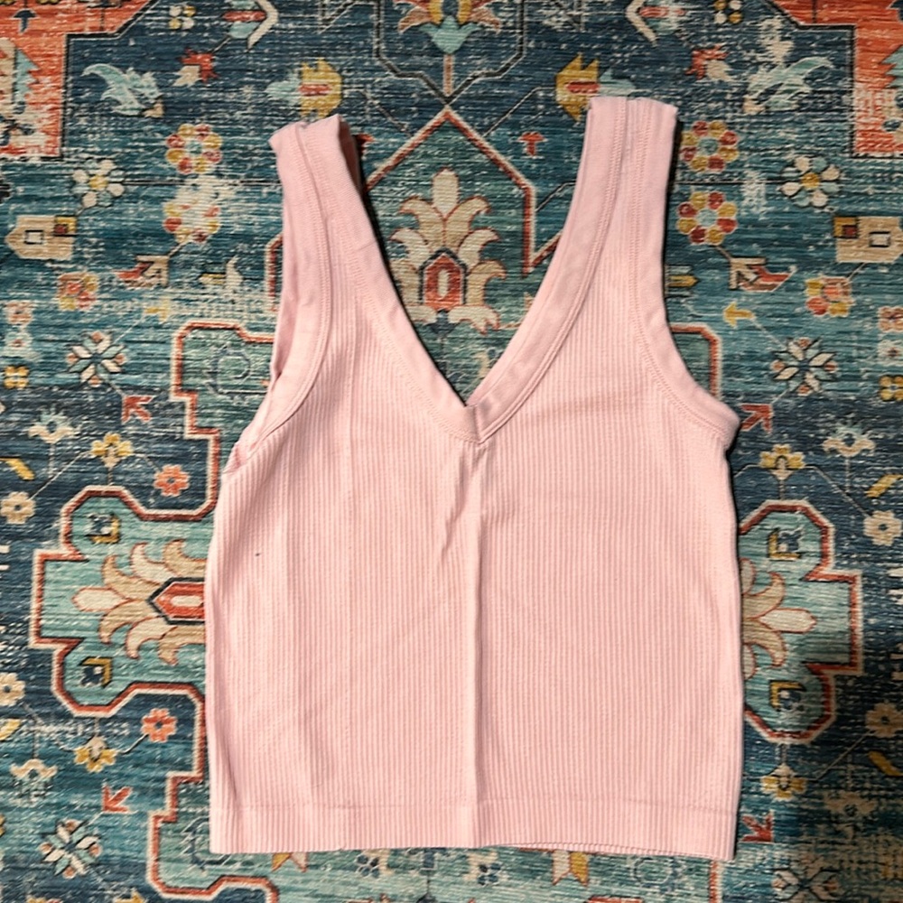 Large rue 21 crop top fits like medium